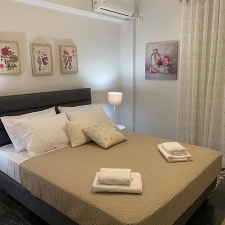 Central Piraeus 2 ภายนอก รูปภาพ